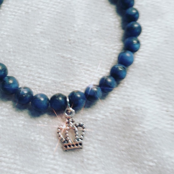 Royal Blue Lapis Lazuli Stretchy Healing Bracelet - Picture 2 of 4